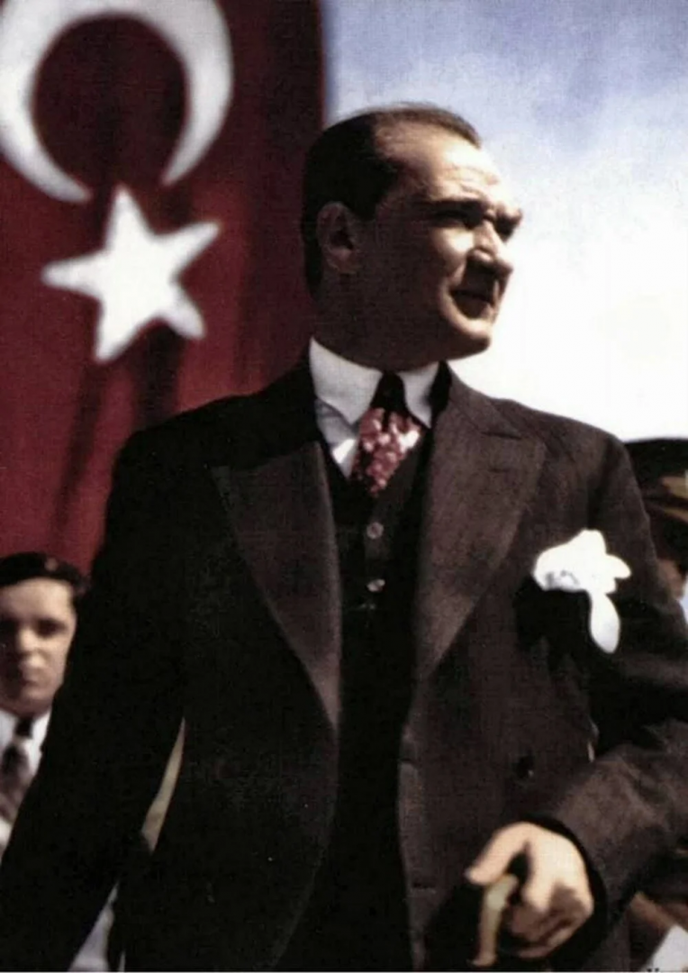 Telefon için M. Kemal Atatürk duvar kağıdı önerisi