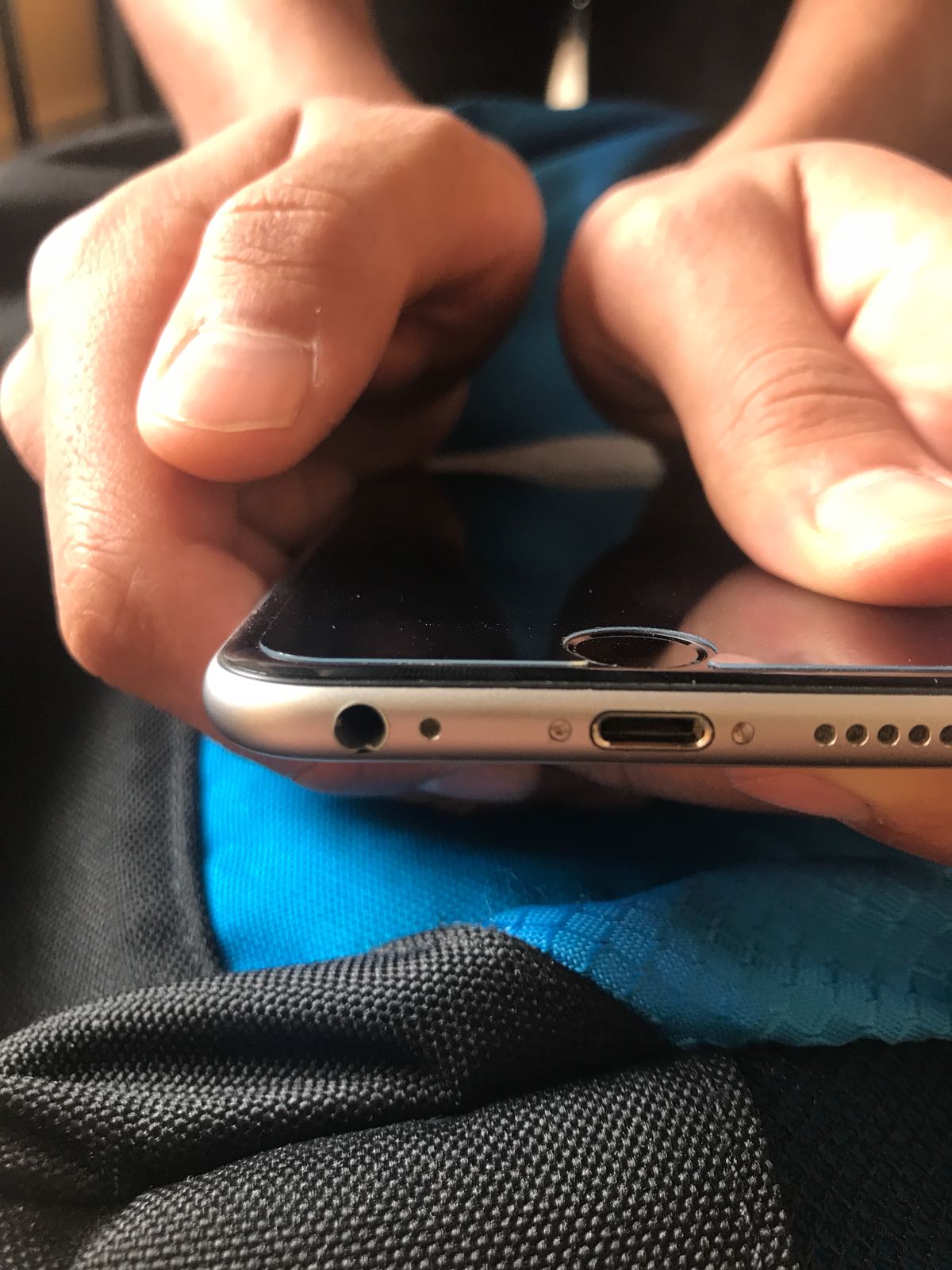iPhone 6s Kulaklık Girişinde Çatlama | Technopat Sosyal