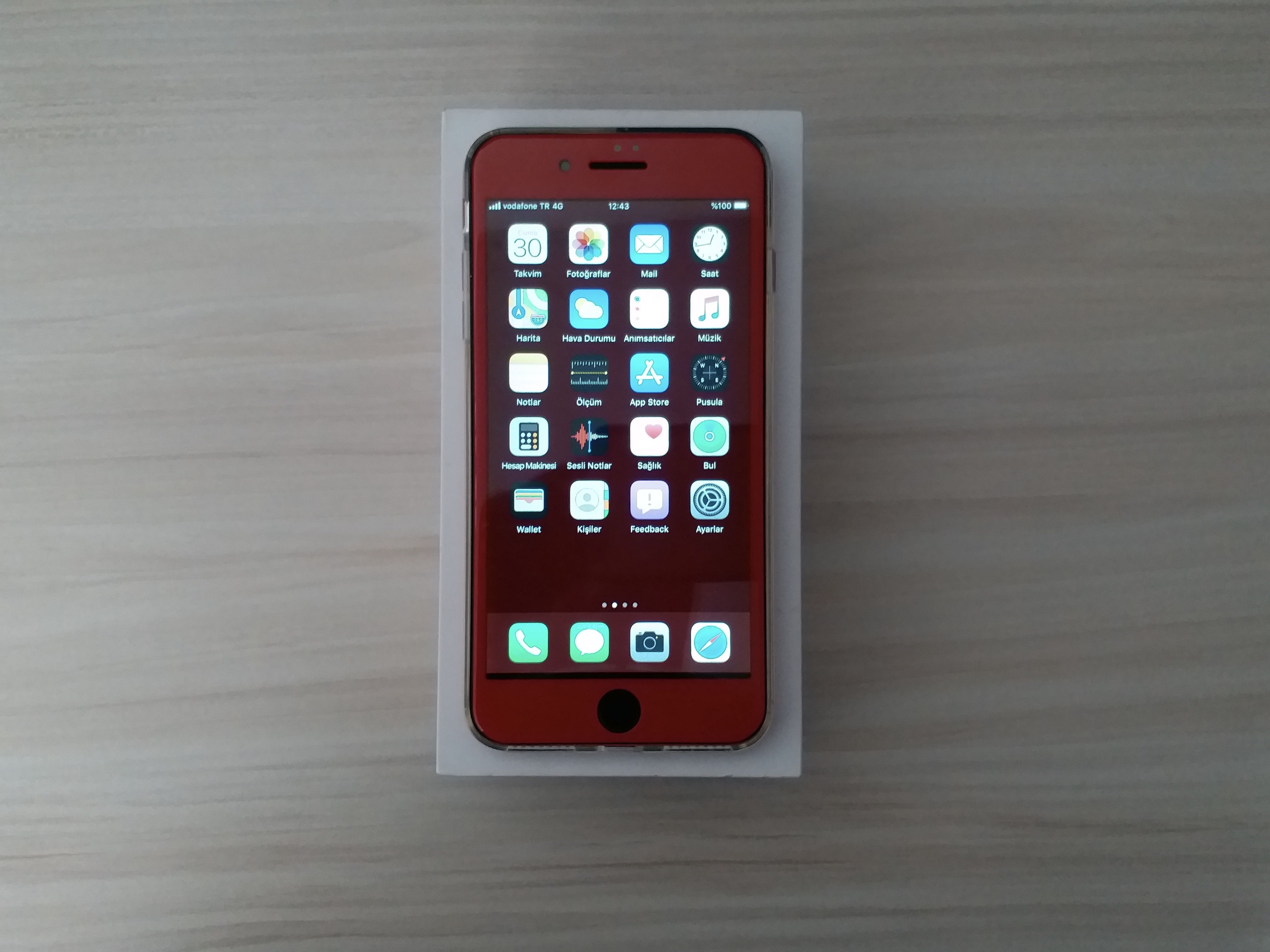 iPhone 7 Plus telefona kırmızı kılıf | Technopat Sosyal