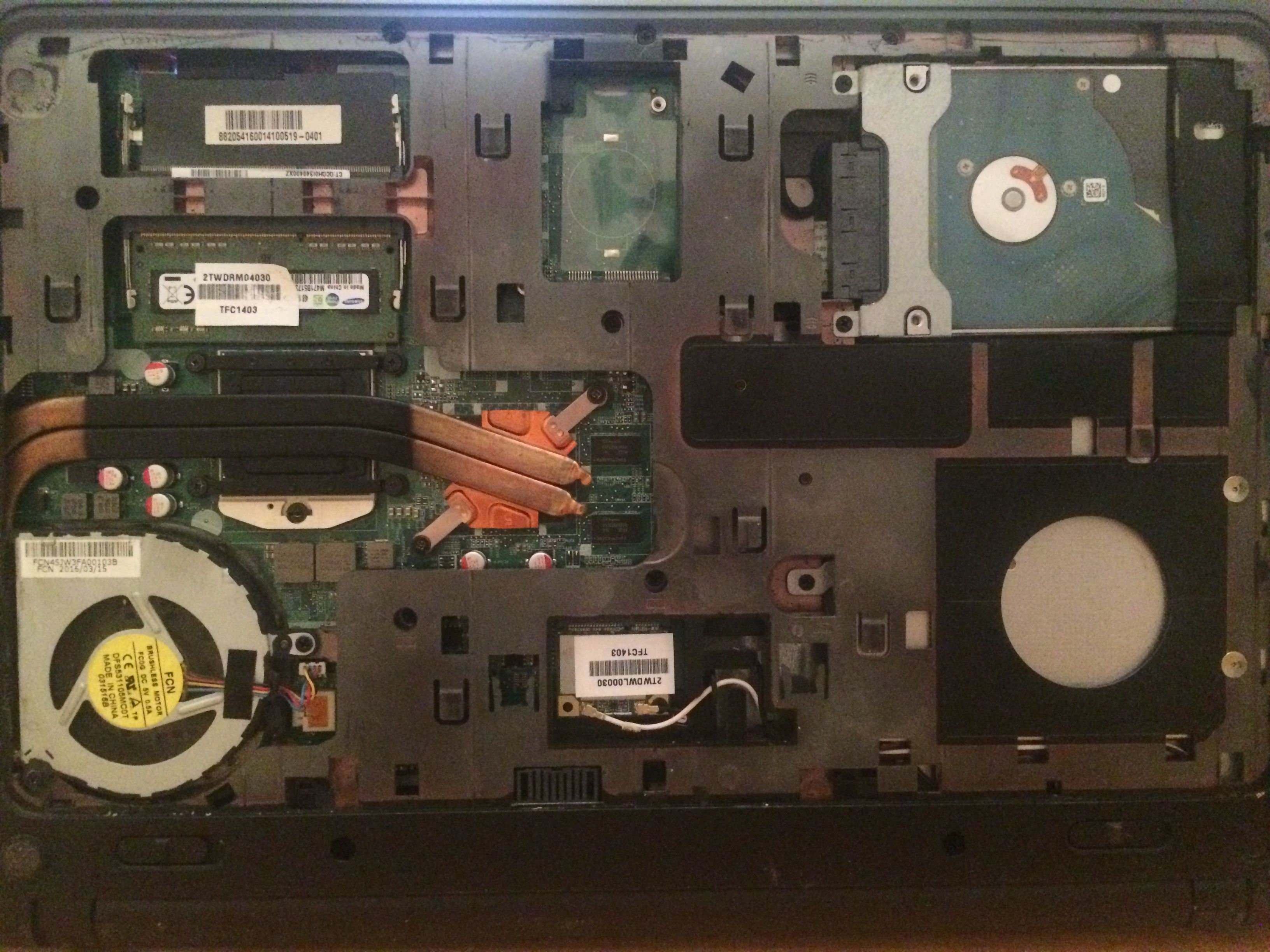 Grundig GNB 1567 laptopun ekran kartı nerede? | Technopat Sosyal