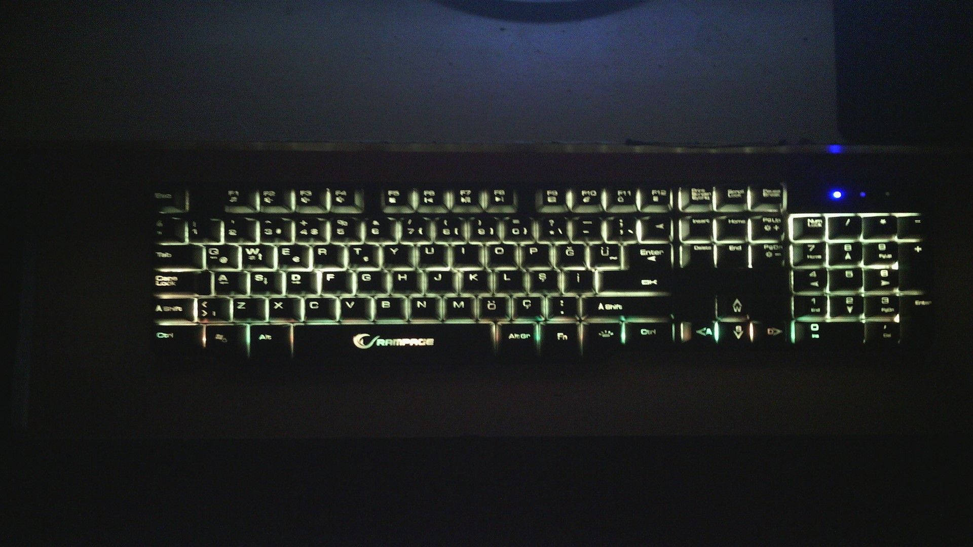 Everest Rampage KB-R8 Mekanik oyuncu klavyesi incelemesi | Technopat Sosyal
