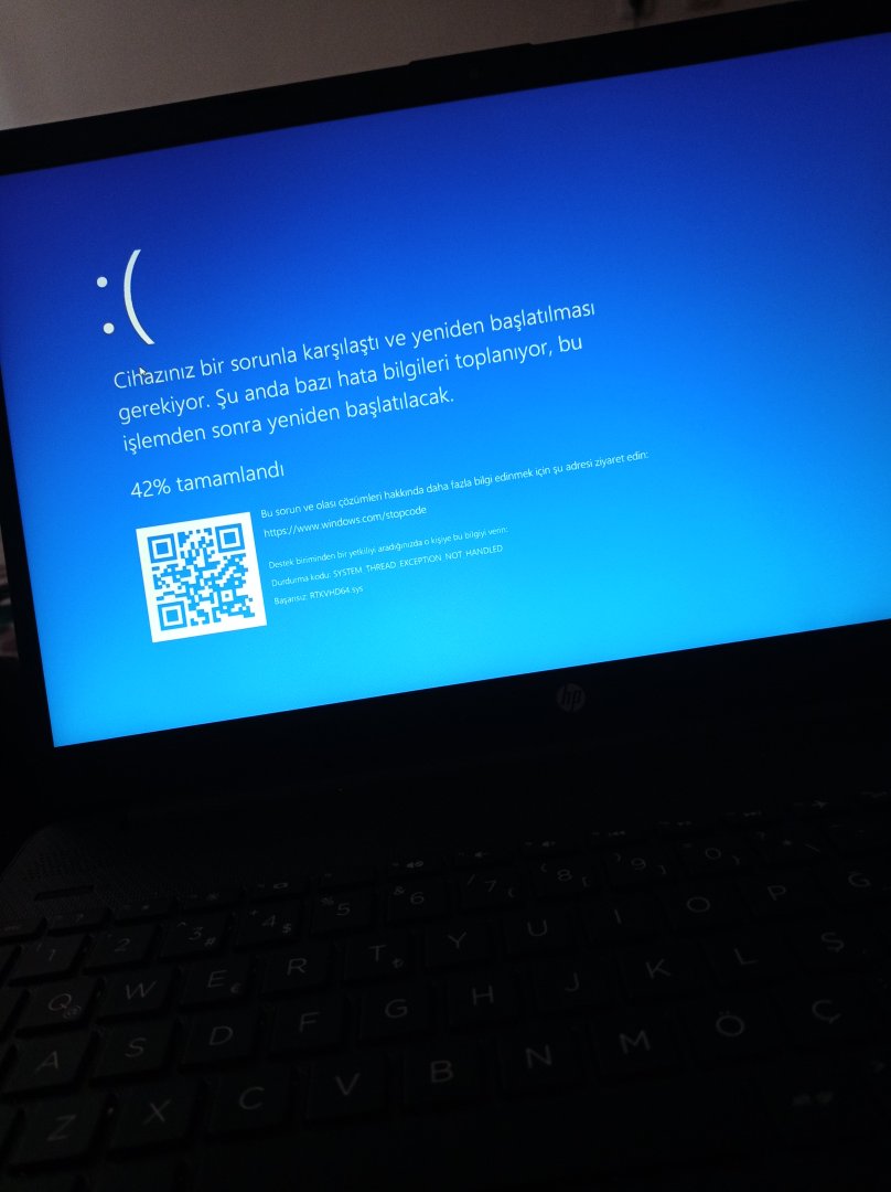 HP 15 laptop mavi ekran hatası | Technopat Sosyal