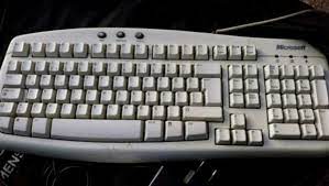 Eski Microsoft klavyelerden nereden bulunur? | Technopat Sosyal