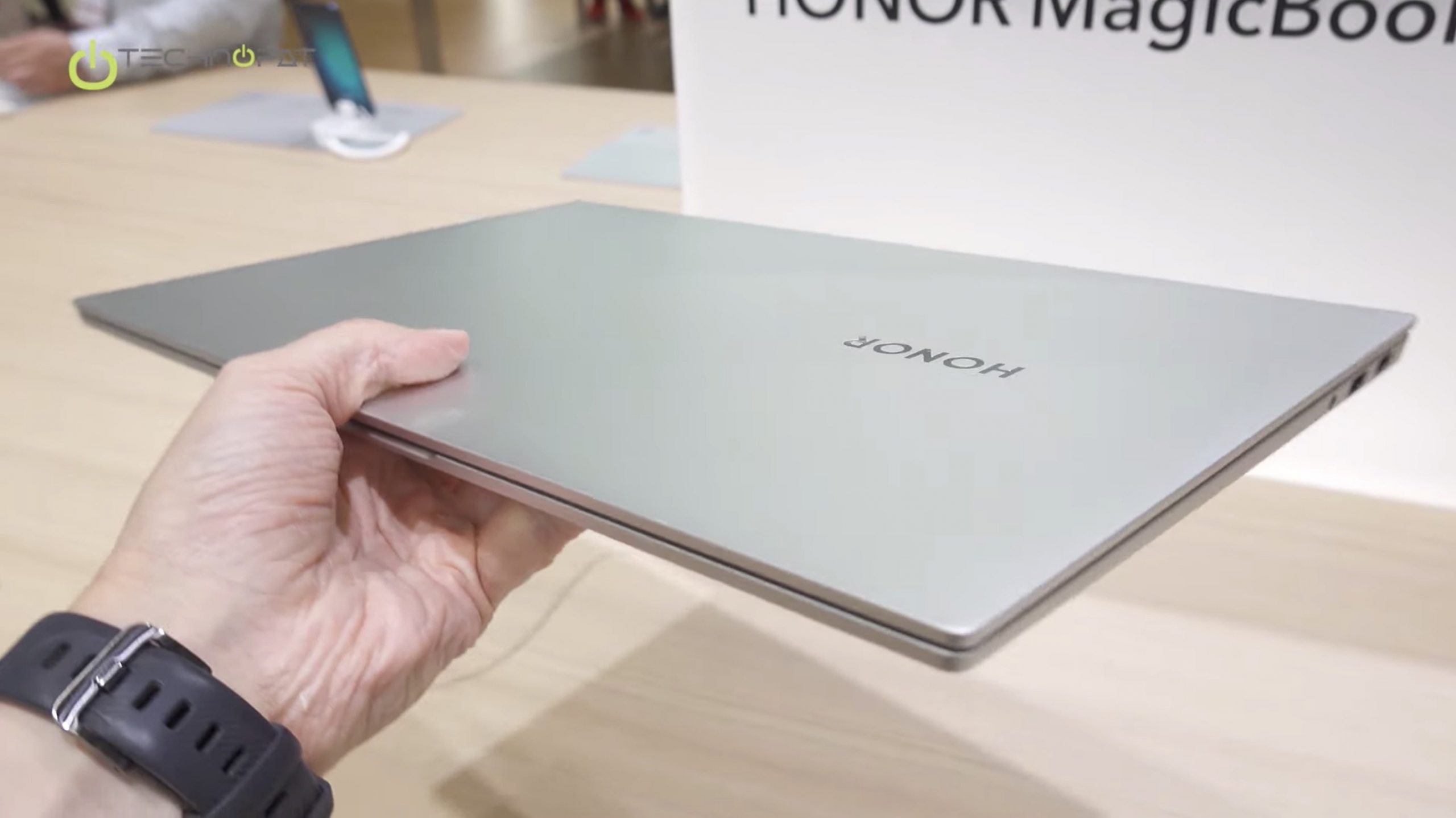 16.1 İnç Laptop! Honor MagicBook Pro Modeline İlk Bakış - Technopat
