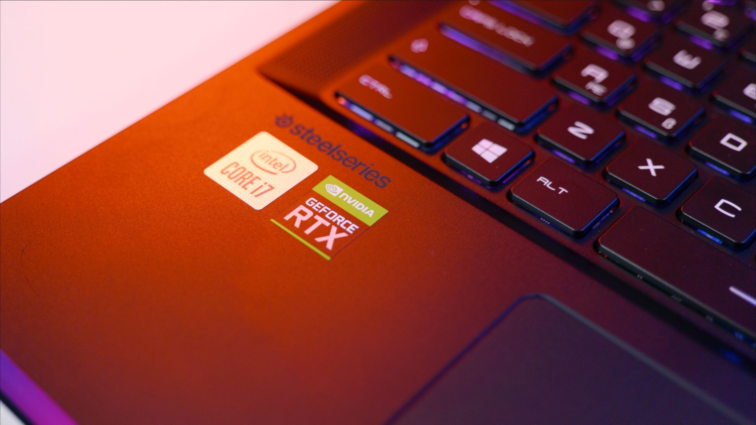 300 Hz Gaming Laptop: MSI GE76 Raider 10UH İncelemesi - Technopat