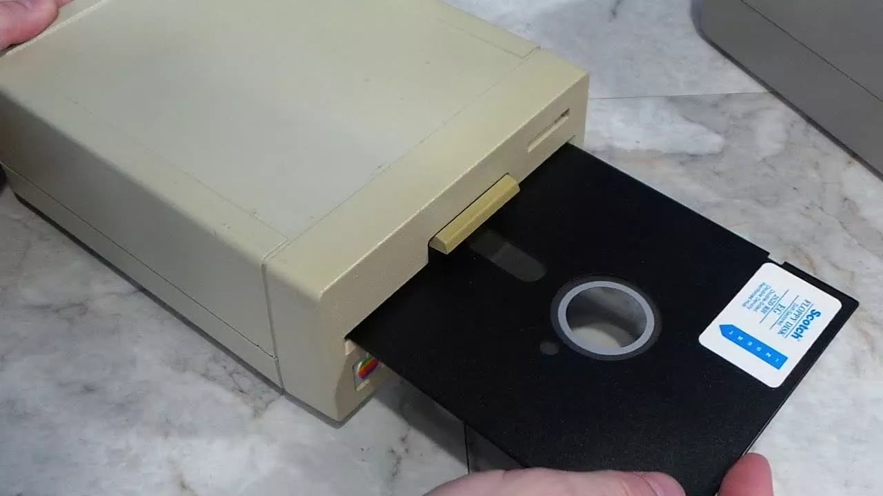 Disket-Floppy.jpg